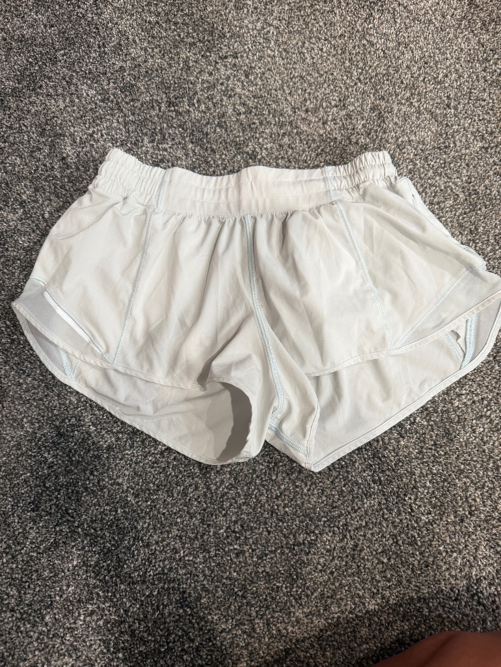Lululemon hotty hot shorts light blue/white